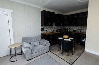 Troon - Coastal Getaway - 8