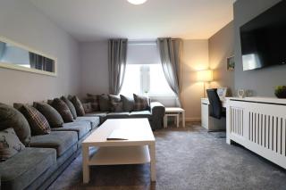 Perfect 4 BR flat, sleeps 8 - 7