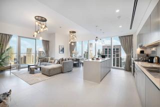 Luxury 4BR Burj View Steps from Dubai Mall - 7
