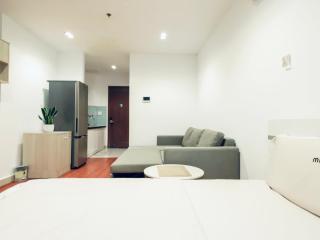 VIP-sky center- căn hộ rộng rãi, thoáng mát, yên tĩnh, tiện nghi đầy đủ - Hồ bơi miễn phí - 5