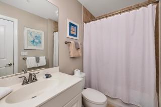 Marina Retreat - 1