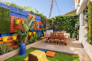 4 min à pied de la Plage, 3 BR, Piscine, Parking - 0