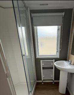 zucolli's Caravan at Trecco Bay Holiday Park - 7