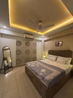 Cozy 1 BHK Apt I Safari Villas I - 9
