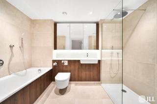 3-bed Luxury Serviced Apartment In Canary Wharf - 1