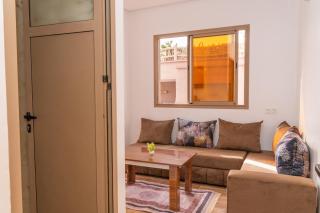 Tifawine Stay Guest House Social Stay and Oceanview Rooms - 1