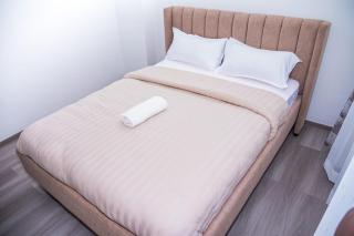 Tranquil Modern apartment - 1