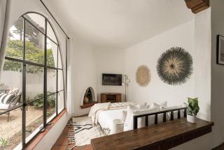 Cozy New - Casa Blanca Suite B1 - 0