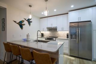 The Bird House - Orlando - 4