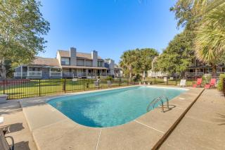 Inviting Home with Golf Course View in Diamondhead! - 9
