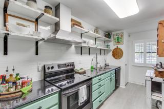 Inviting Home with Golf Course View in Diamondhead! - 4