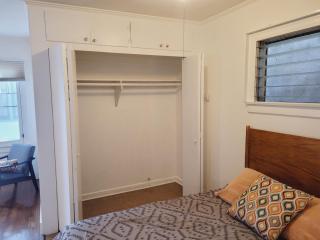 Spacious Studio in Hollywood! - 6