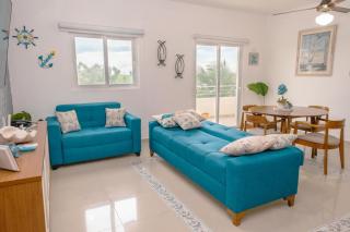 Beachside Hideaway 2BR 2B Apt w Pool Balcony And Elevator - 9