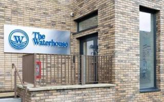 Luxury Mcr 2bed,2bath Apartment- Central location! - 8