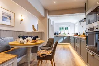 Castle View Cottage - HTub & EV Charging - 9