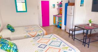 Cancun Studio - Steps to Beach and Water Fun - 7