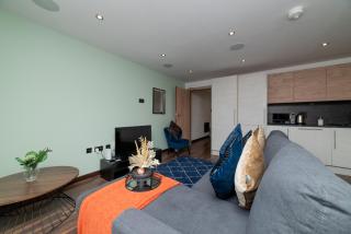 LUSH 2 Bed Central Apartment Hull Centre - 1