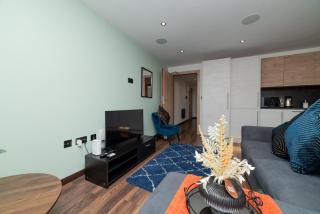 LUSH 2 Bed Central Apartment Hull Centre - 3