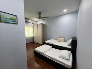 5-15pax Ampang Homestay 5BR House Near KLCC - 9