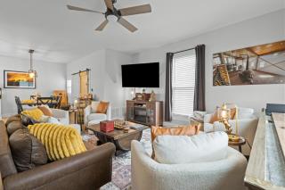 Shelbyville Farmhouse with Hot Tub, Fire Pit and Grill - 5