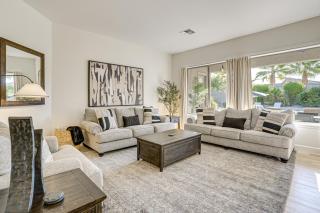 Outdoor Oasis Spacious Family Escape in Goodyear! - 5