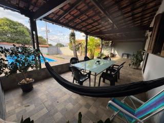 Casa espaçosa com piscina e churrasqueira - 0