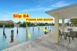 Reel Hip Heated Pool, Boat Slip, Heat, King Bed - 3