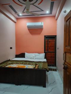 Chandrika Palace Agnikund Near Ayodhya Dham junction UTTAR PRADESH - 3