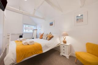 Silvergate Cottage - 1