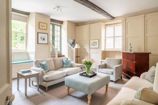 Catesby Court 6 - 9