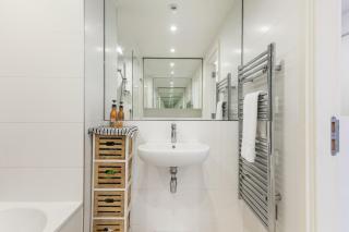 Bright 1 Bedroom Apartment in Elephant and Castle - 1