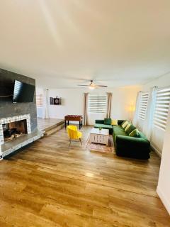 Desert Getaway by Palm Springs! W/Pool & Hot Tub - 2