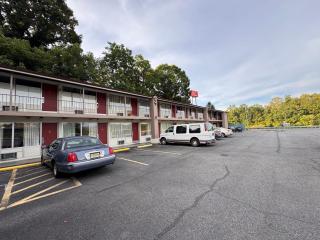 Edyn Hotel By Townhouse Wytheville US 52 - 0