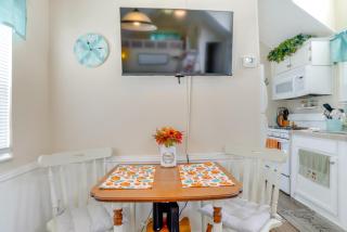 Lakeland Cottage with Pool Access and Screened Porch! - 4