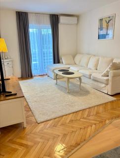 Bonita Apartments - 1