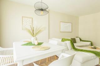 Olive Stays Apartment - 2 - 9