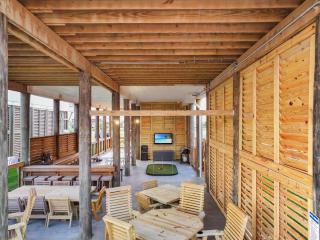 Pooldreamz! Beachfront Heated Salt Pool! Sleep24! - 8