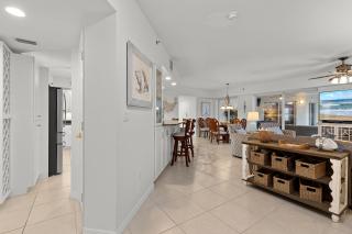 Oceanwalk 11-605 - 3