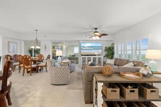 Oceanwalk 11-605 - 7