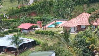 Hermosa Casa de campo cerca a Yolombo, las partidas - 6