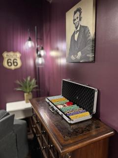 Gatsby-Inspired Victorian Farmhouse Retreat - 3