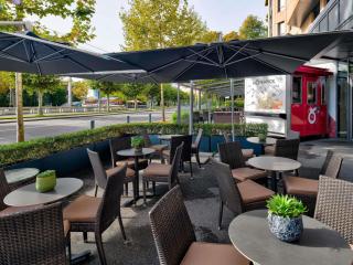 Mövenpick Hotel Lausanne - 1