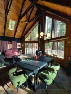 LeDome A-Frame Cabin w Sauna, Hot Tub, Fire Pit - 7