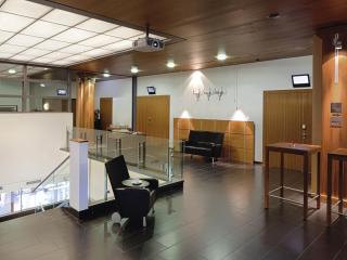 Mövenpick Hotel Zurich Airport - 2