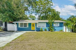 Home with Expansive Patio, 3 Mi to Busch Gardens! - 8