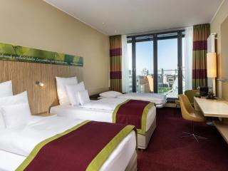 Mövenpick Hotel Frankfurt City Messe - 4