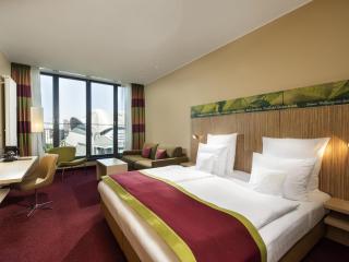 Mövenpick Hotel Frankfurt City Messe - 3