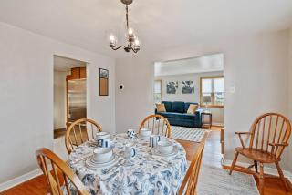 Cozy 2BR Retreat with Deck, AC, Garage - Pet Friendly - 5