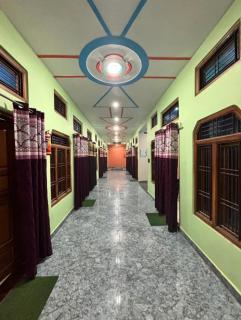 Chandrika Palace Agnikund Near RAM MANDIR - 0