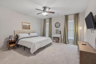 2 Bedroom Home in Lake Charles - 1